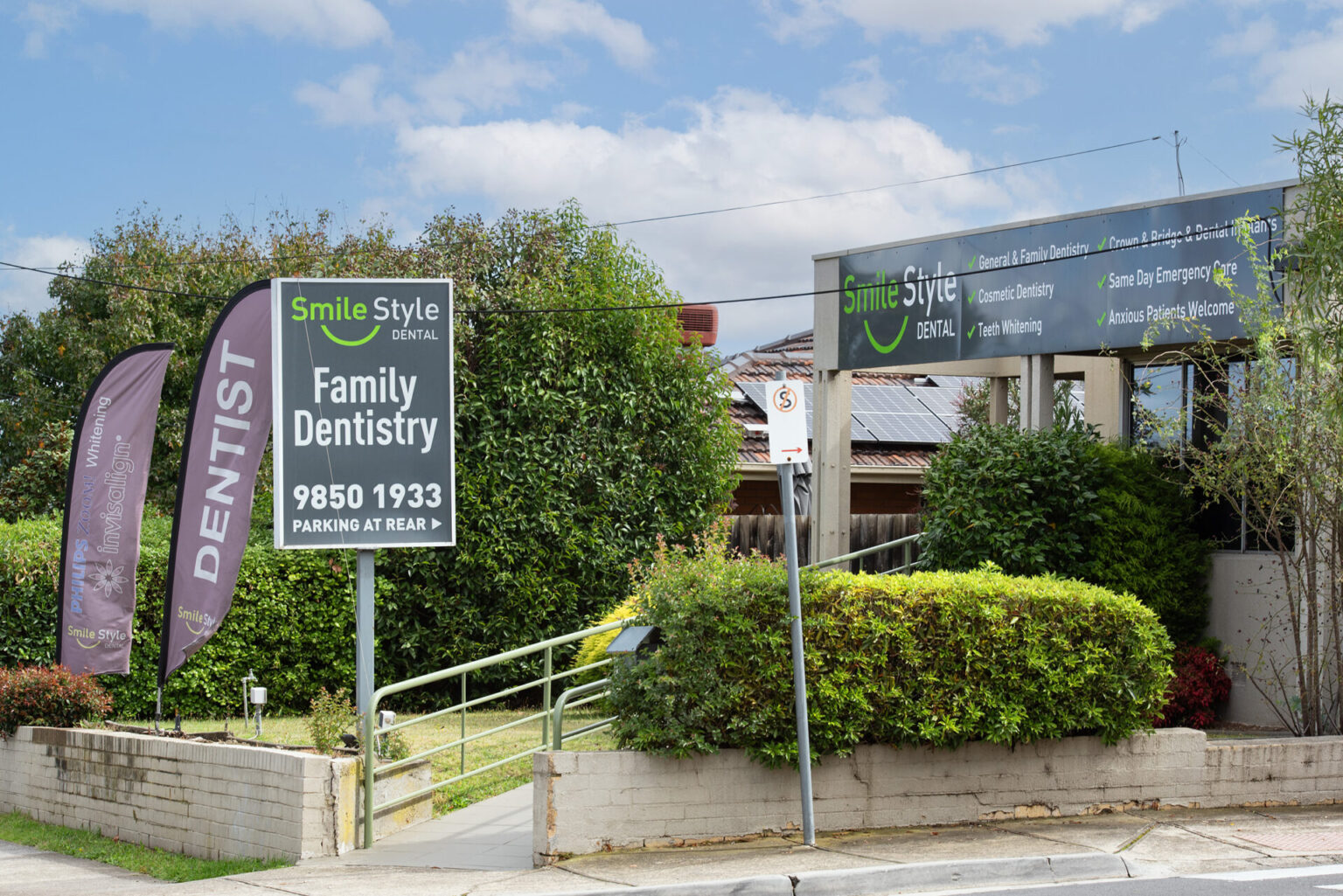 Smile style dental clinic exterior - Dental clinic in Bulleen