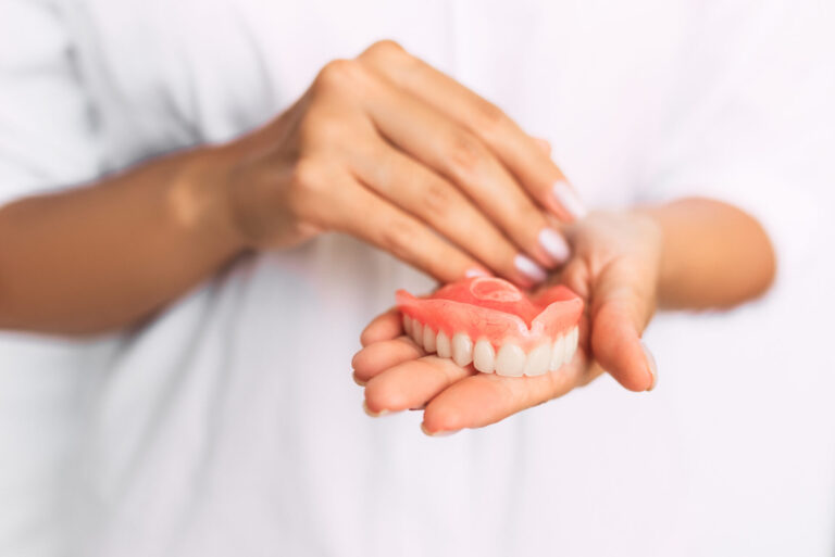 Bulleen dentist offering dentures at Smile Style Dental Bulleen