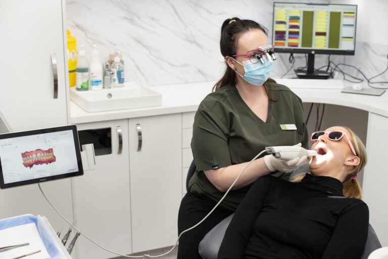 Invisalign dentist consulting at Smile Style Dental Bulleen